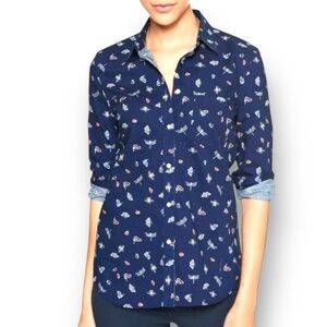GAP | Fitted Boyfriend Navy Blue Button-down shirt. Size M
